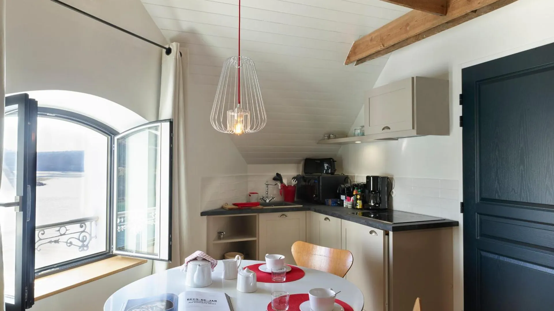 아파트 Studio Moderne Avec Vue Mer Et Port A Sauzon, 2* - Fr-1-418-190 프랑스